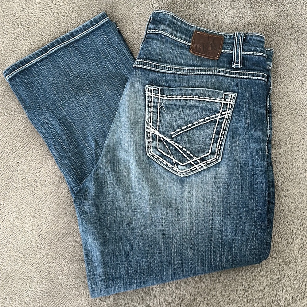 Buckle Taylor 31 Mid-rise Capri